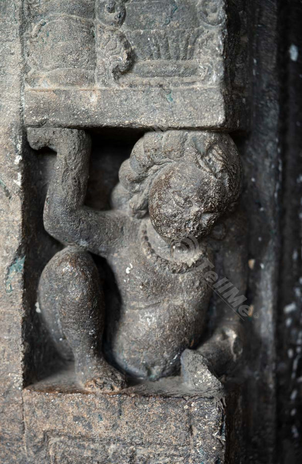 Ajanta Caves: Cave 26 Entrance and Stunning Stone Carvings in Maharashtra