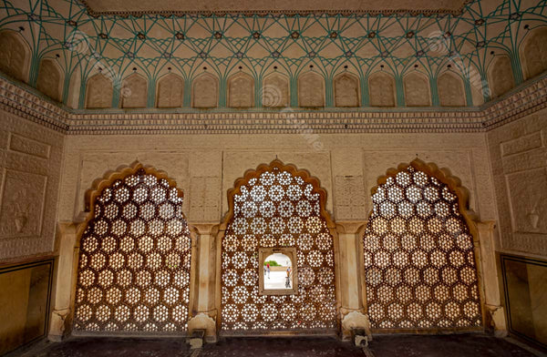 Stonework Splendor: Exquisite Window Decorations at the Amber Fort in Jaipur, Rajasthan