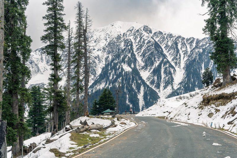 Winter Wonderland: Exploring Bhaderwah, Jammu's Enchanting Snow-Covered Landscapes