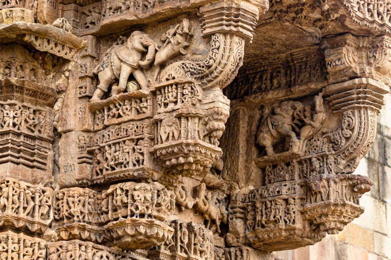 Stone Carvings at Dabhoi Fort's Gate in Aurangabad, Maharashtra: A Glance into Intricate Artistry