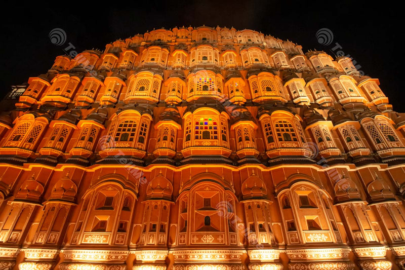 Discover the Enchanting Nighttime View of Hawa Mahal in Jaipur, Rajasthan